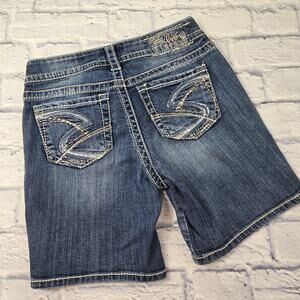 Silver Jeans Suki Women's Boho Denim Shorts Embroidered Pockets Side Vent sz 27